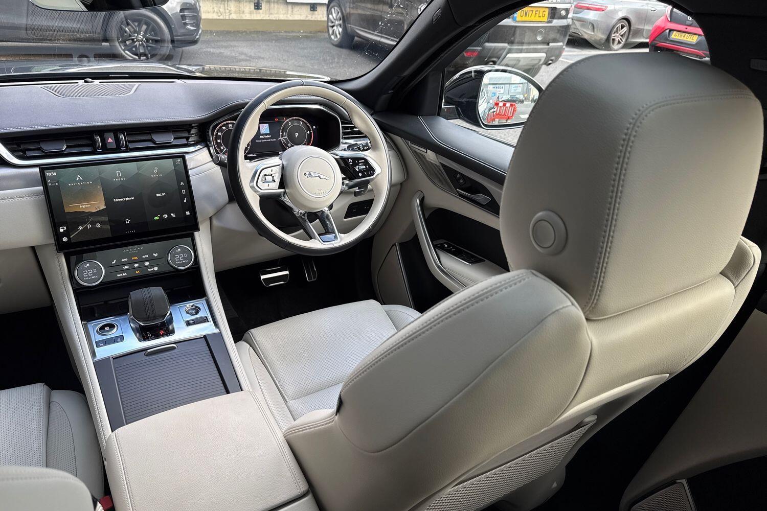 Used Jaguar F-Pace 2023 for sale - 77387492: Photo 41