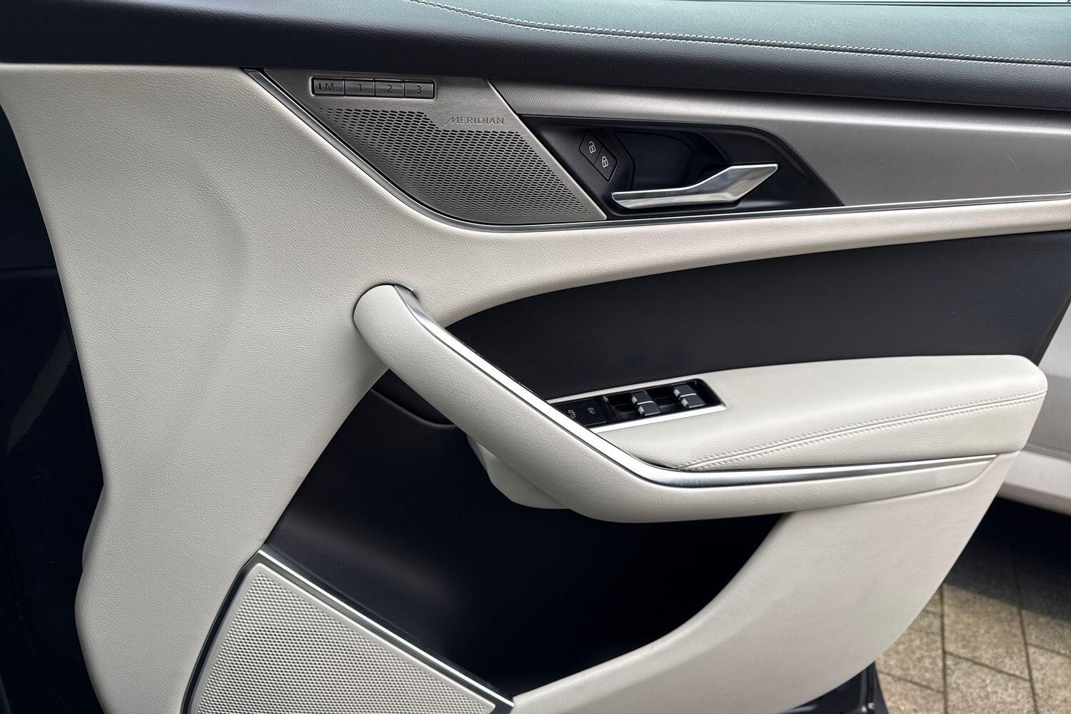 Used Jaguar F-Pace 2023 for sale - 77387492: Photo 48