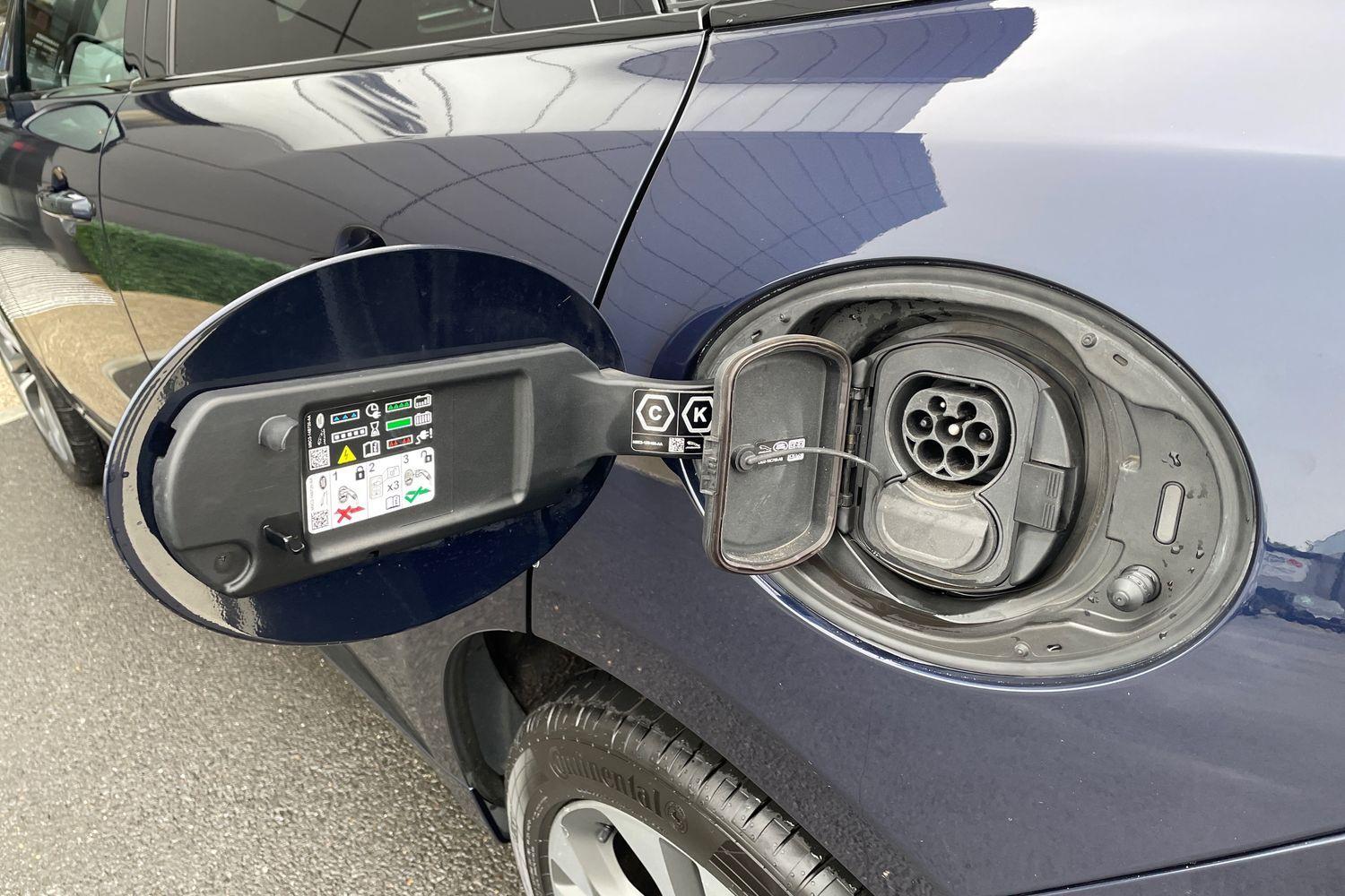 Used Jaguar F-Pace 2023 for sale - 76645793: Photo 12