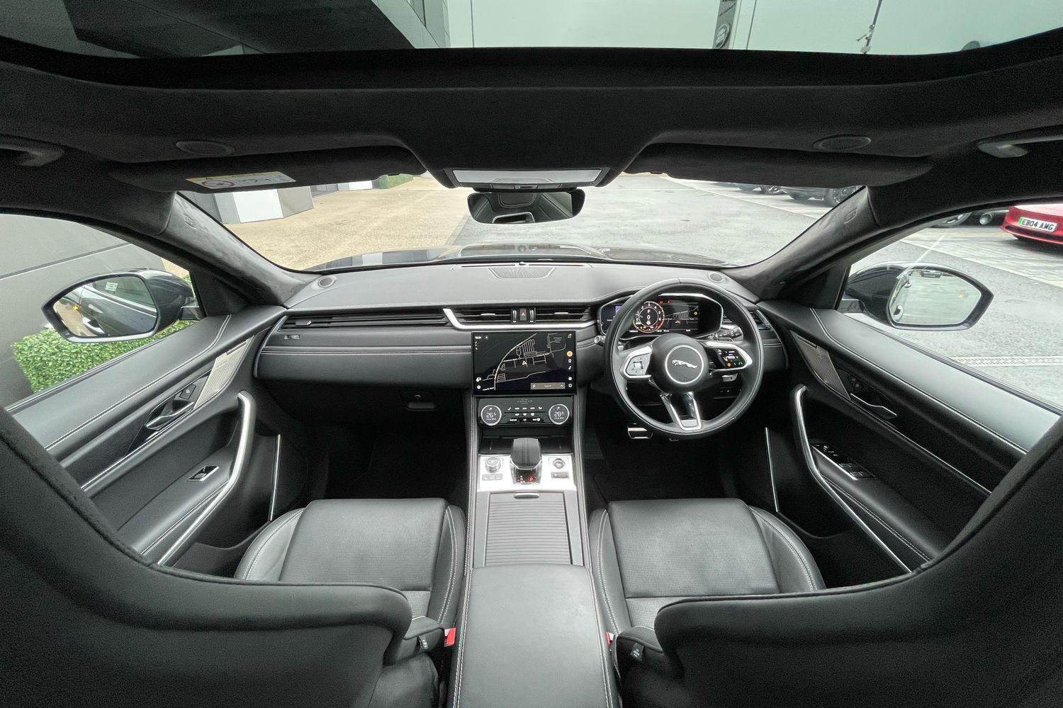 Used Jaguar F-Pace 2023 for sale - 76645793: Photo 3