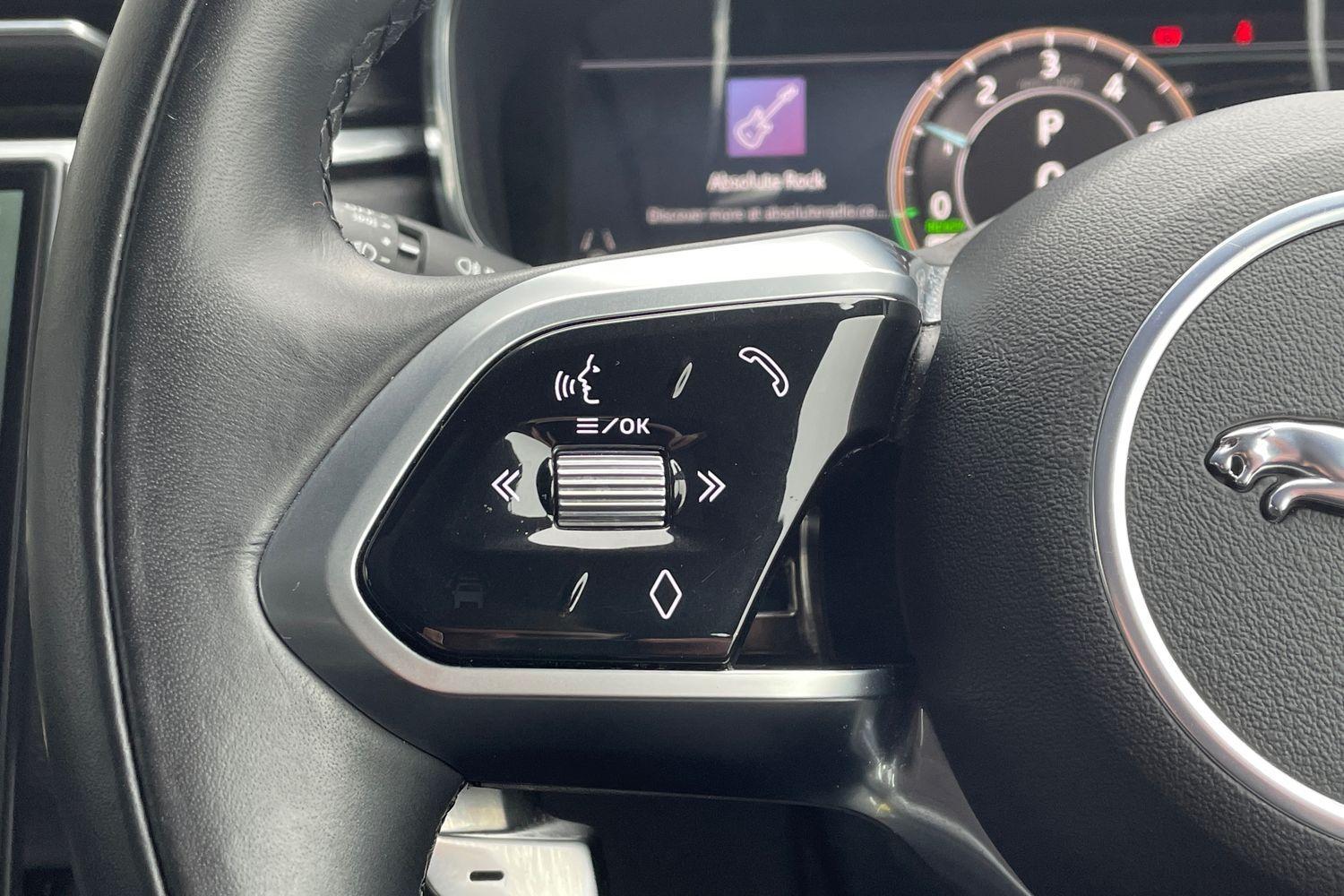 Used Jaguar F-Pace 2023 for sale - 76645793: Photo 47