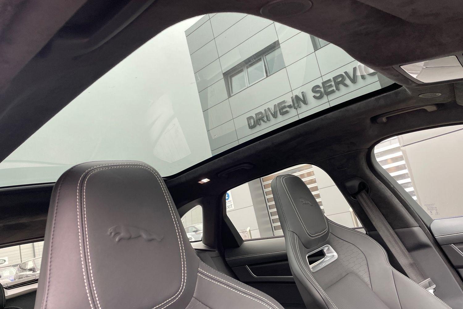 Used Jaguar F-Pace 2023 for sale - 76645793: Photo 9