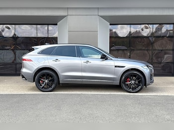 Used Jaguar F-Pace 2023 for sale - 75493844: Photo