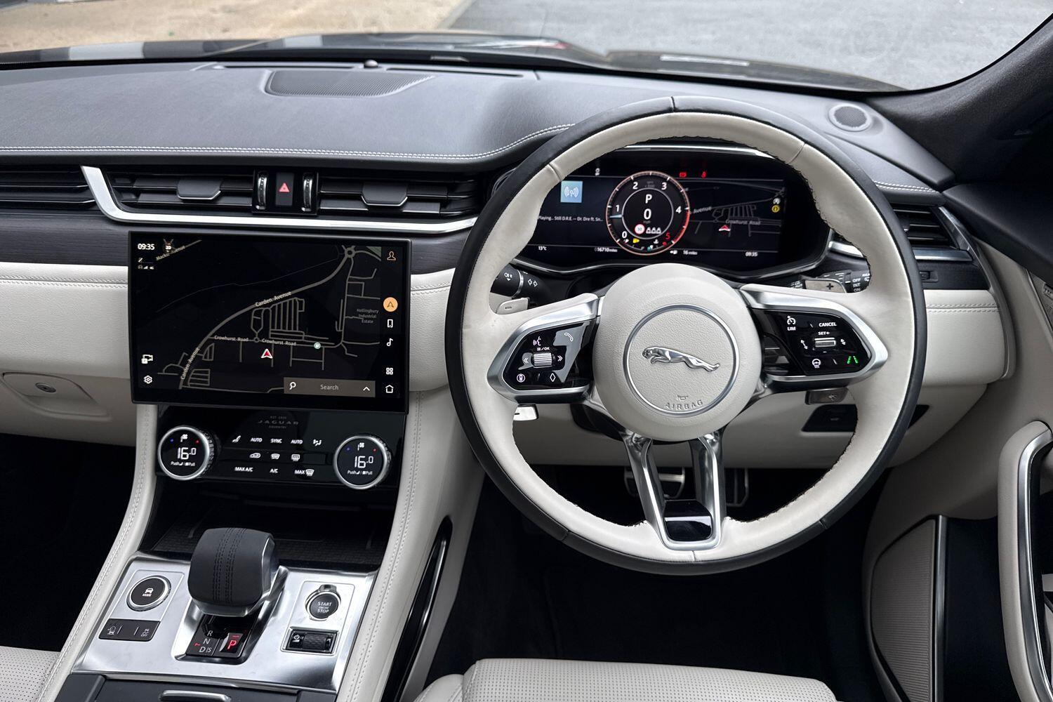 Used Jaguar F-Pace 2024 for sale - 76573615: Photo 33