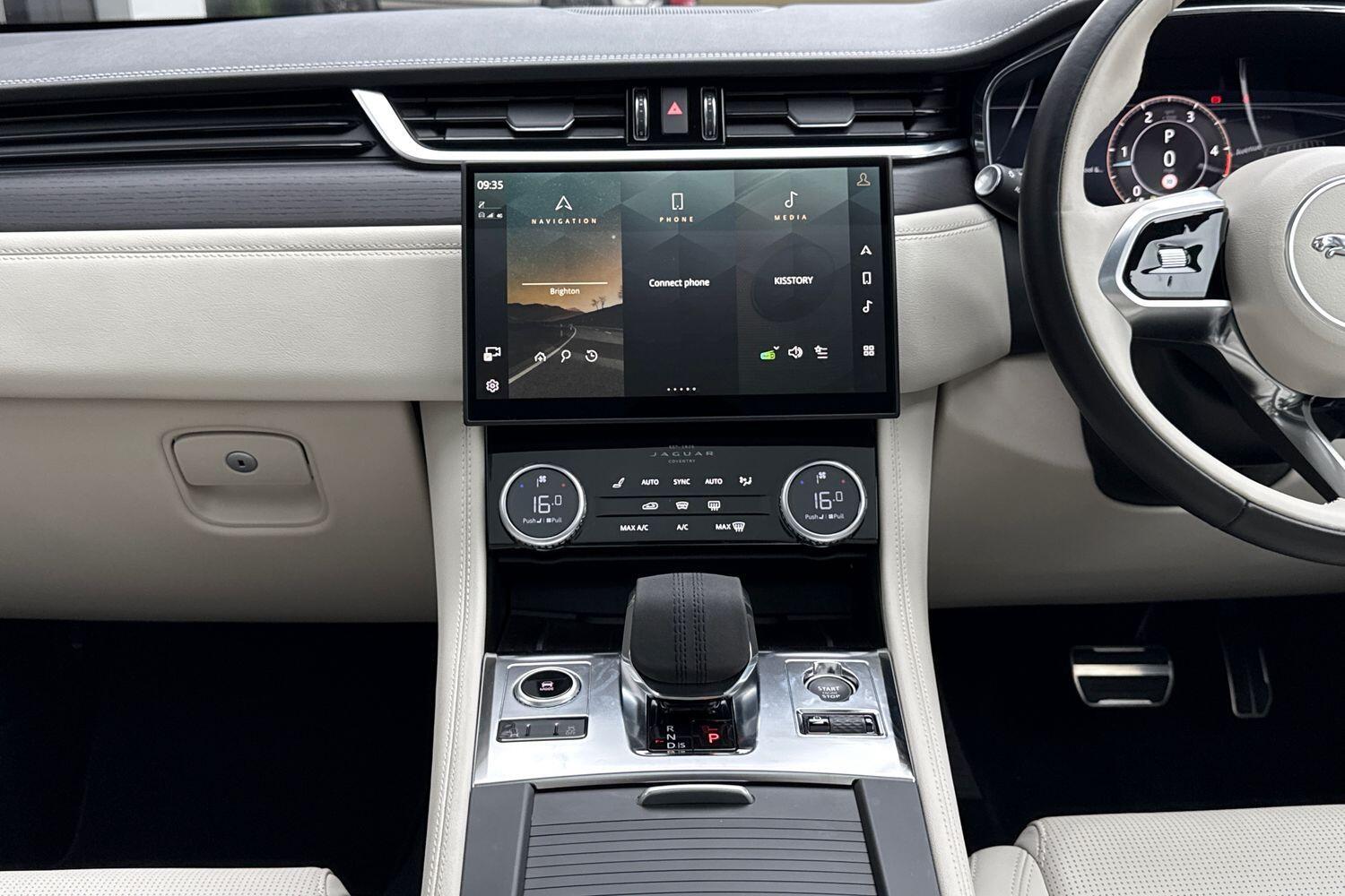 Used Jaguar F-Pace 2024 for sale - 76573615: Photo 34