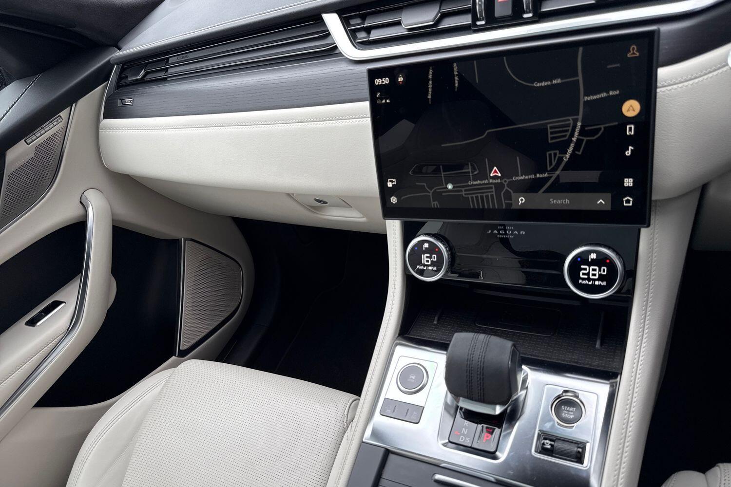 Used Jaguar F-Pace 2024 for sale - 76573615: Photo 35