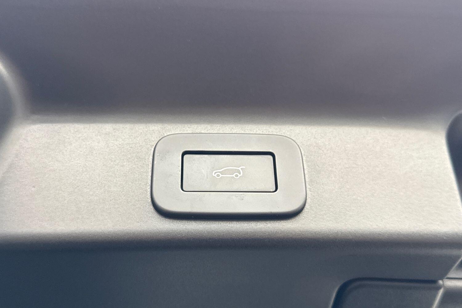 Used Jaguar F-Pace 2024 for sale - 76573615: Photo 42