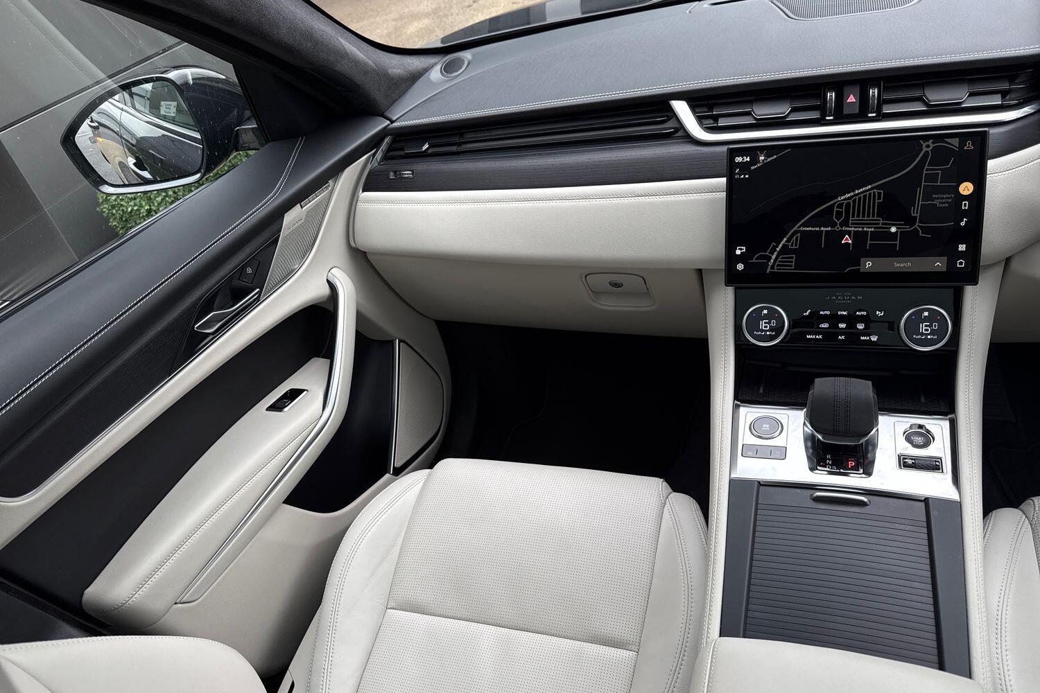 Used Jaguar F-Pace 2024 for sale - 76573615: Photo 48