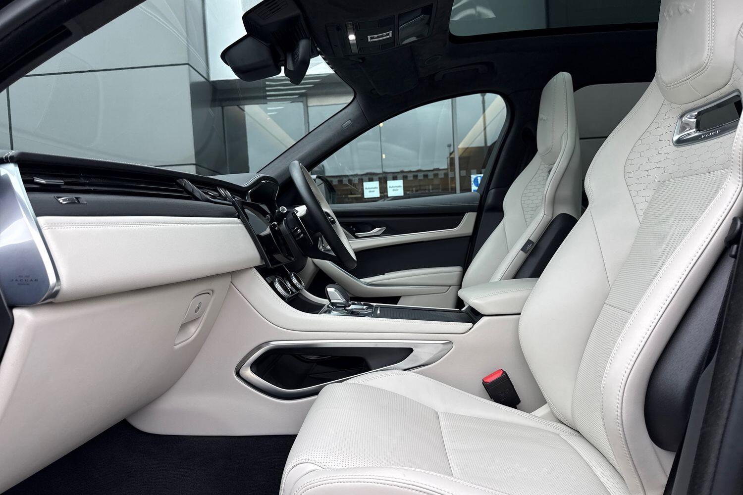 Used Jaguar F-Pace 2024 for sale - 76573615: Photo 51