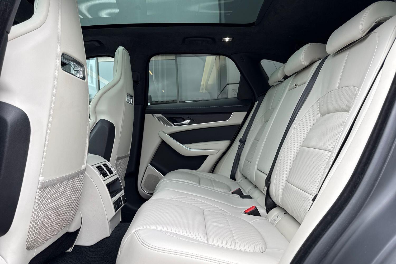 Used Jaguar F-Pace 2024 for sale - 76573615: Photo 54