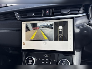 Used Jaguar F-Pace 2024 for sale - 75808578: Photo