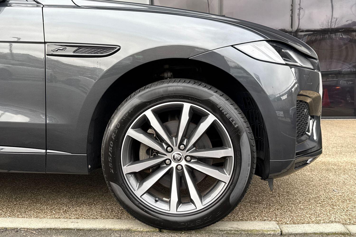 Used Jaguar F-Pace 2023 for sale - 77377470: Photo 18