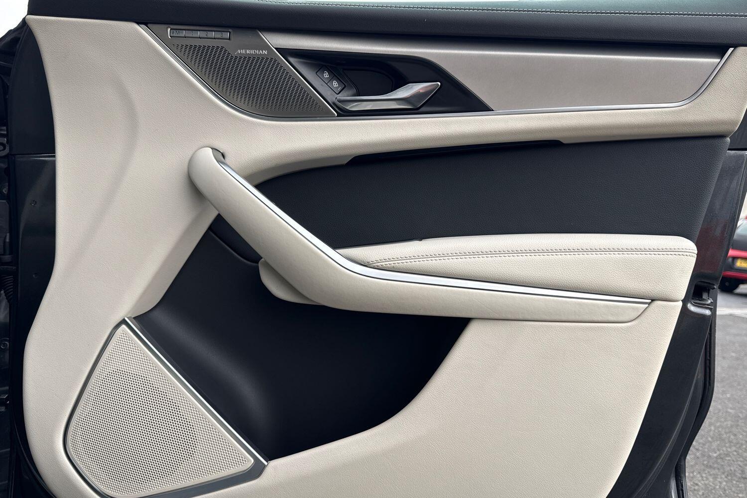 Used Jaguar F-Pace 2023 for sale - 77377470: Photo 26