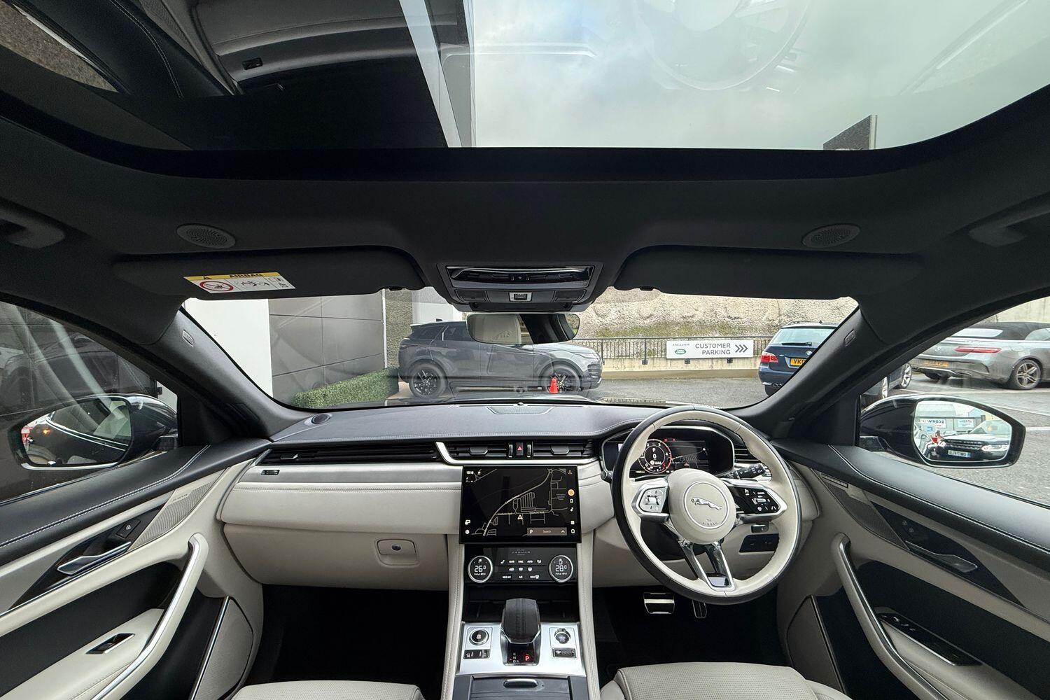 Used Jaguar F-Pace 2023 for sale - 77377470: Photo 3