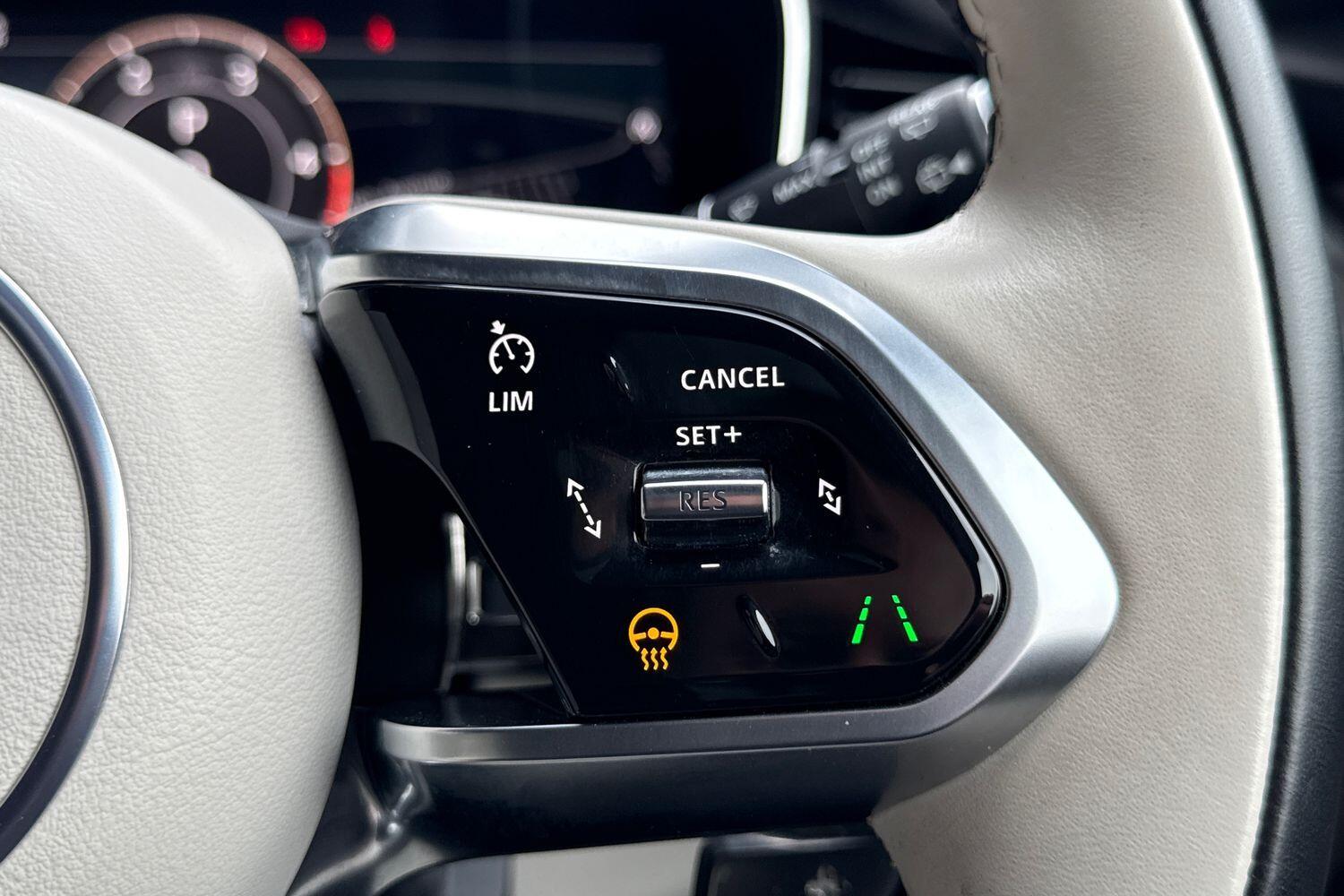 Used Jaguar F-Pace 2023 for sale - 77377470: Photo 37