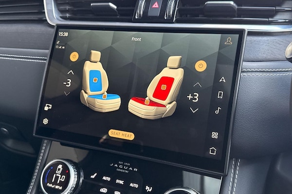 Used Jaguar F-Pace 2023 for sale - 75531598: Photo 21
