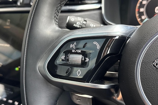 Used Jaguar F-Pace 2023 for sale - 75531598: Photo 33