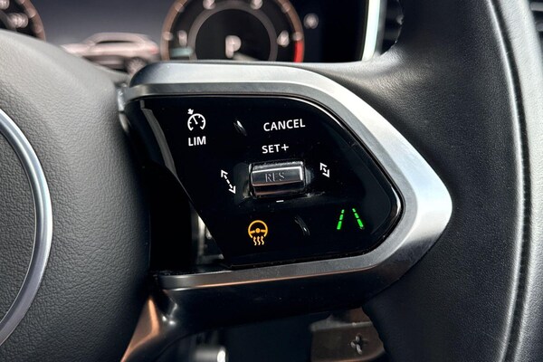 Used Jaguar F-Pace 2023 for sale - 75531598: Photo 34
