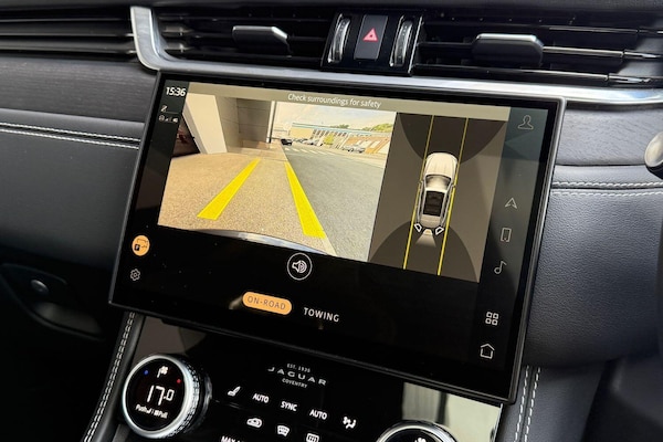 Used Jaguar F-Pace 2023 for sale - 75531598: Photo 4