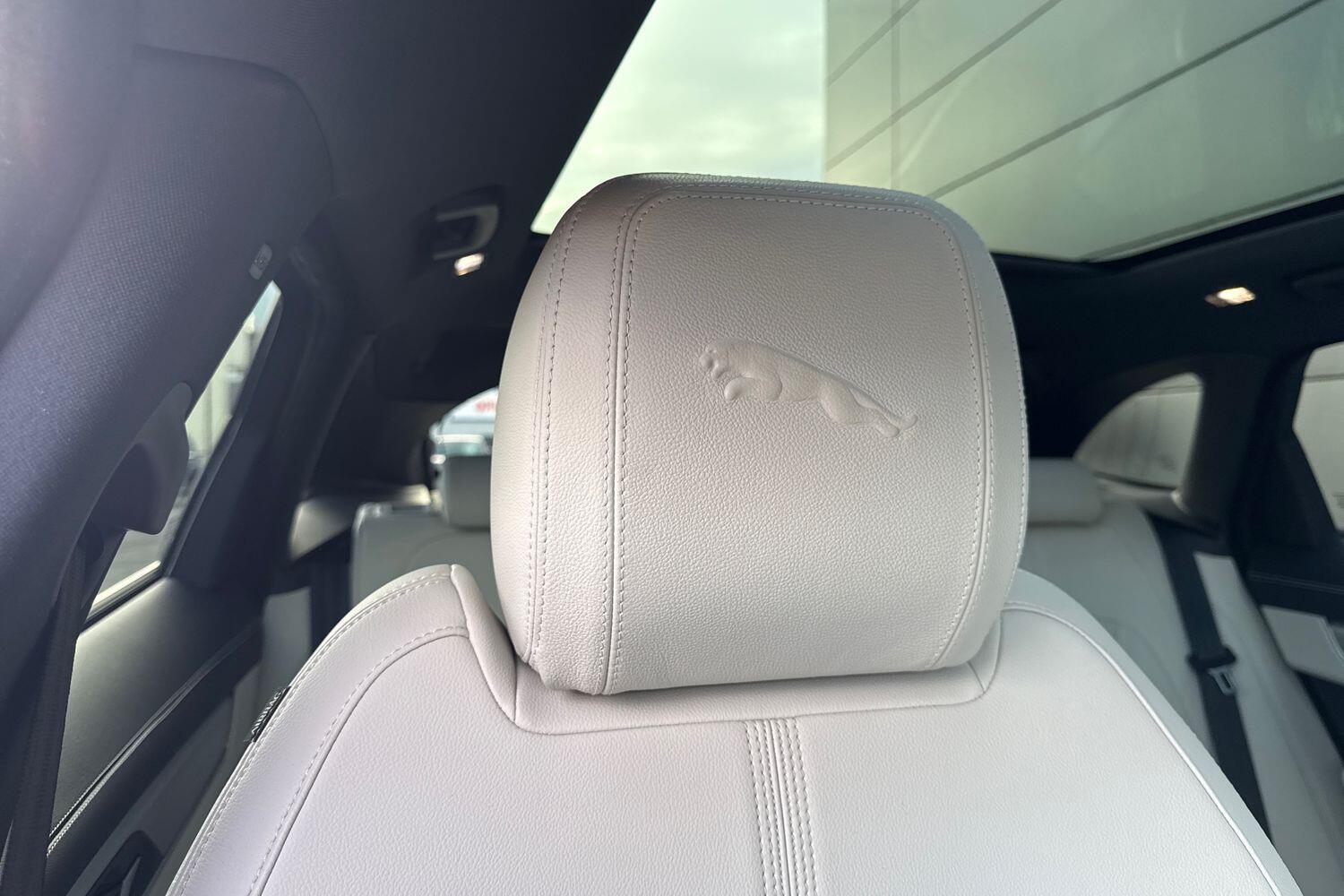 Used Jaguar F-Pace 2023 for sale - 76572174: Photo 15