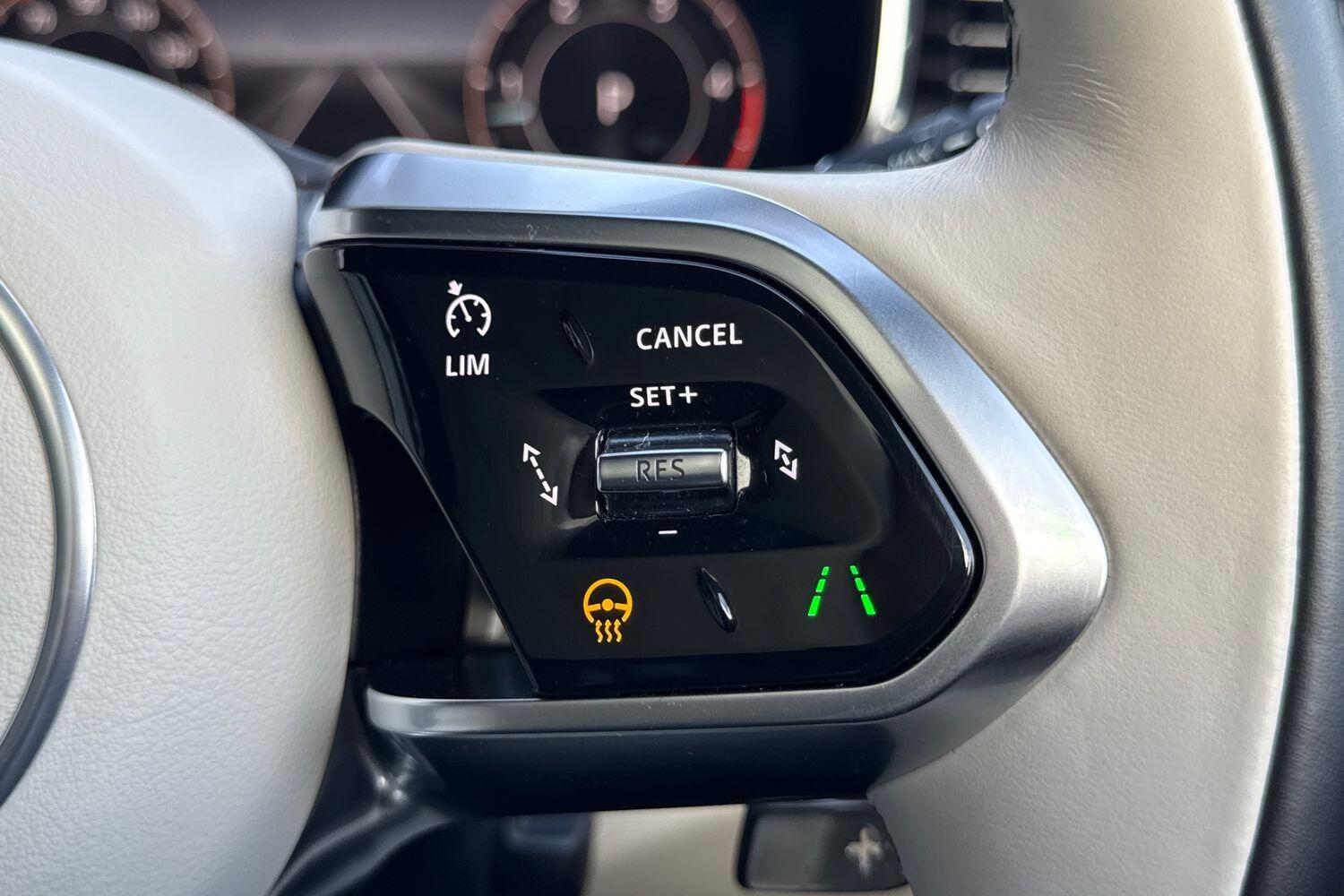 Used Jaguar F-Pace 2023 for sale - 76572174: Photo 30