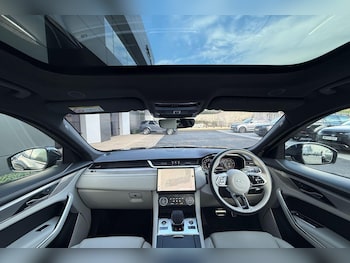 Used Jaguar F-Pace 2023 for sale - 76572174: Photo