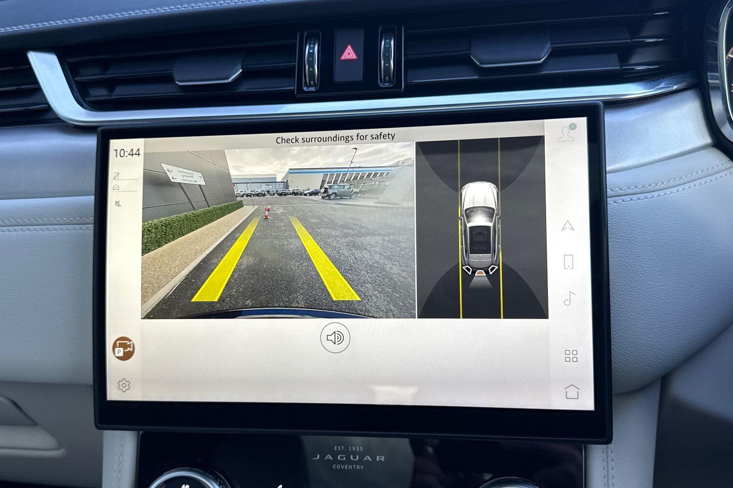 Used Jaguar F-Pace 2023 for sale - 76572174: Photo 4