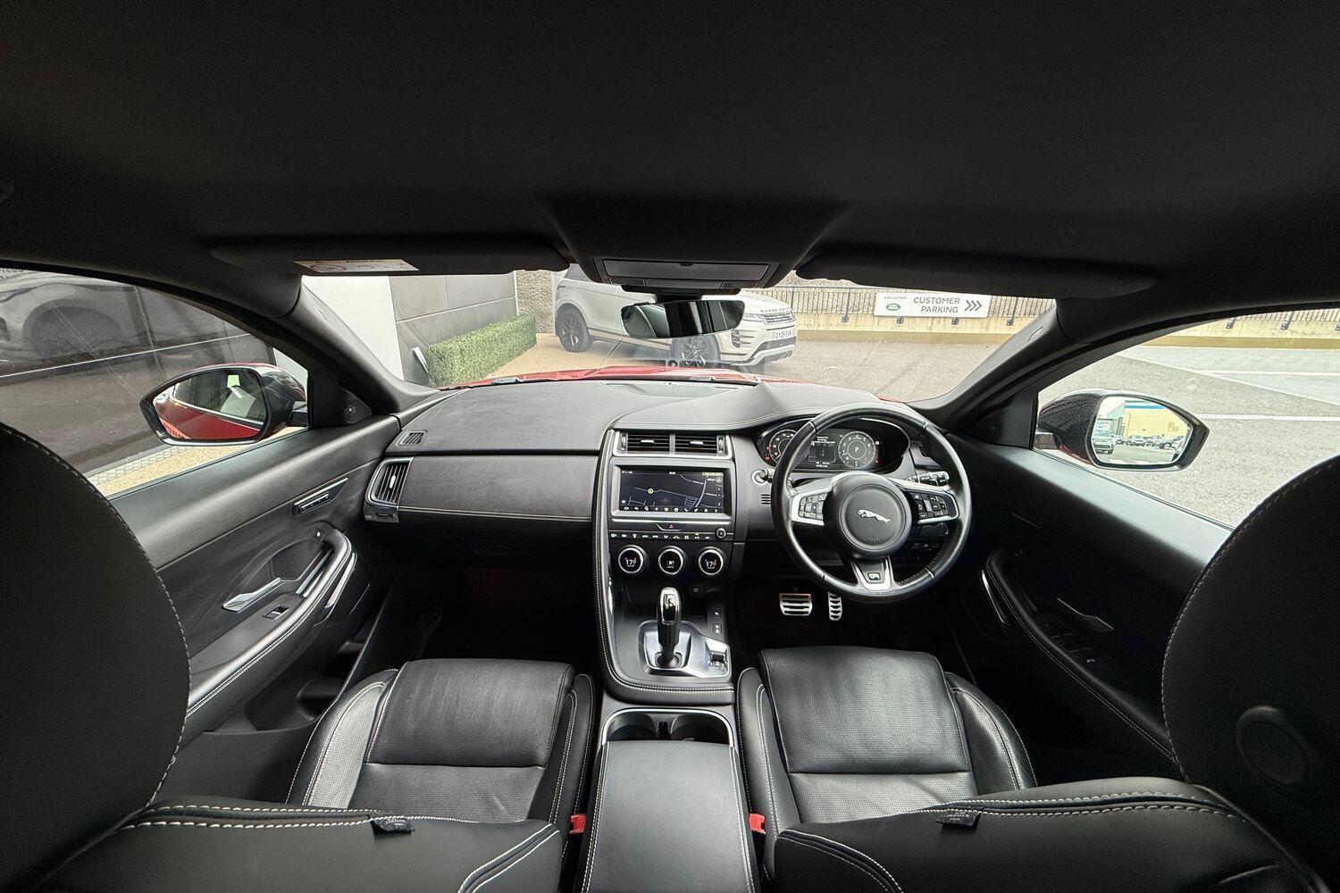 Used Jaguar E-Pace 2019 for sale - 76151470: Photo 3