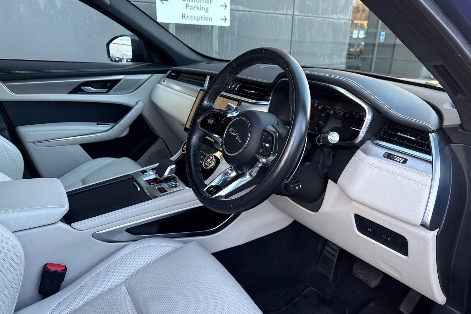 Used Jaguar F-Pace 2022 for sale - 77120704: Photo 17