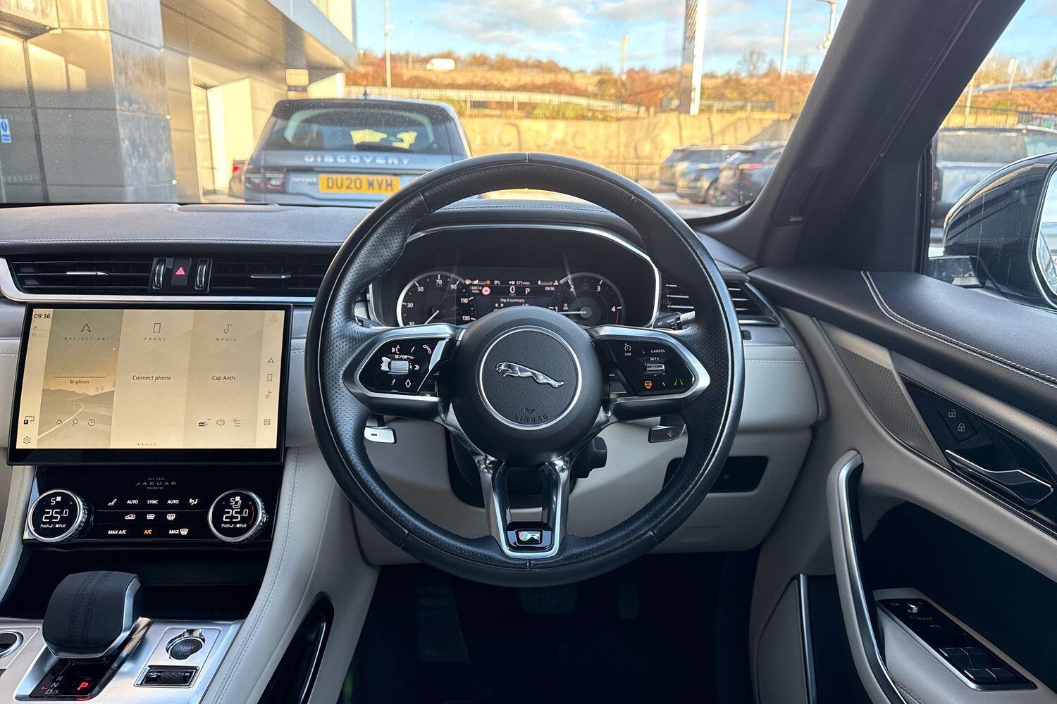 Used Jaguar F-Pace 2022 for sale - 77120704: Photo 41