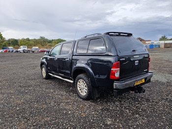 Used Toyota Hilux 2016 for sale - 75955801: Photo