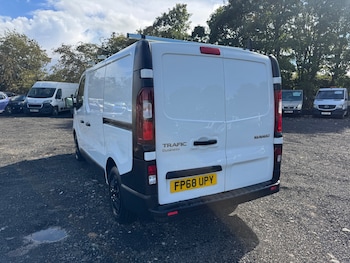 Used Renault Trafic 2018 for sale - 75922142: Photo