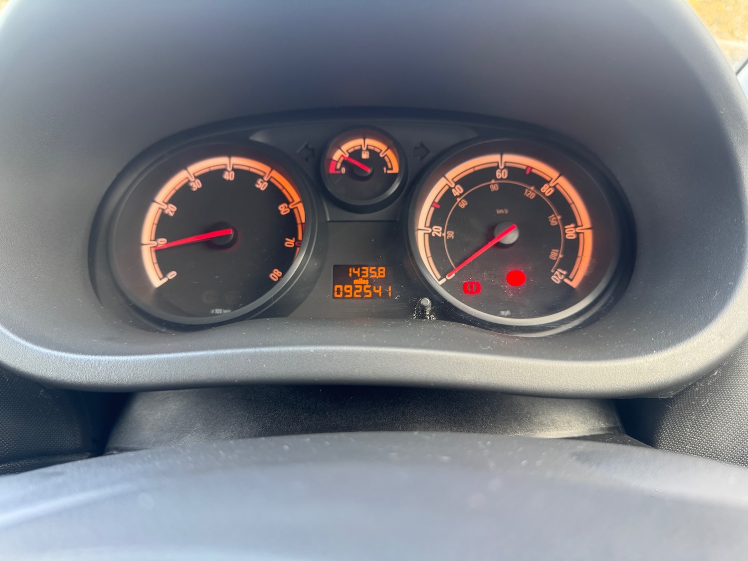 Used Vauxhall Corsa 2014 for sale - 76419180: Photo 11