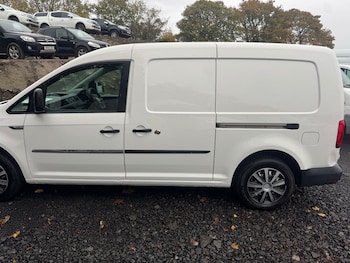Used Volkswagen Caddy Maxi 2017 for sale - 76418657: Photo