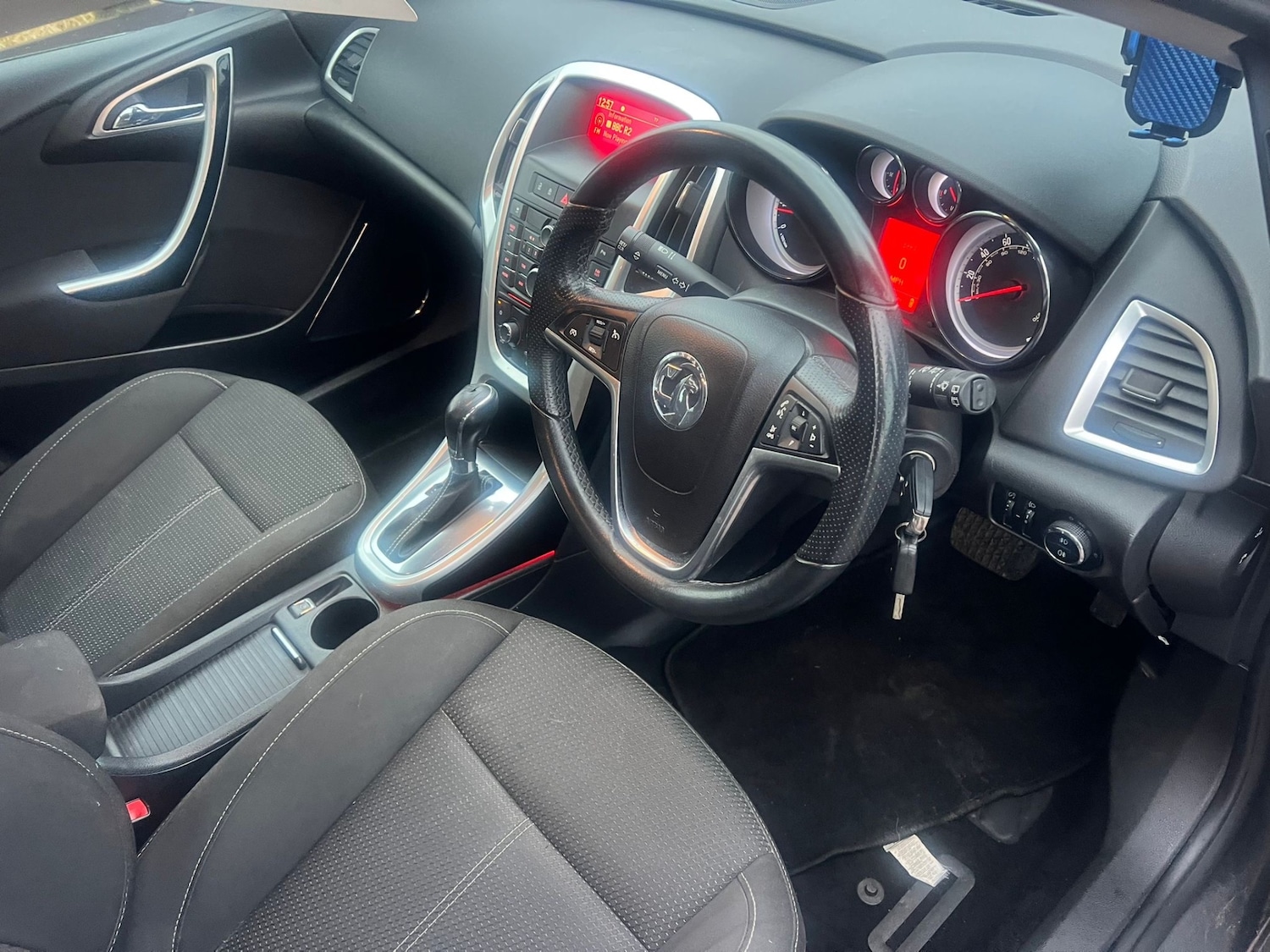 Used Vauxhall Astra 2015 for sale - 77310761: Photo 6