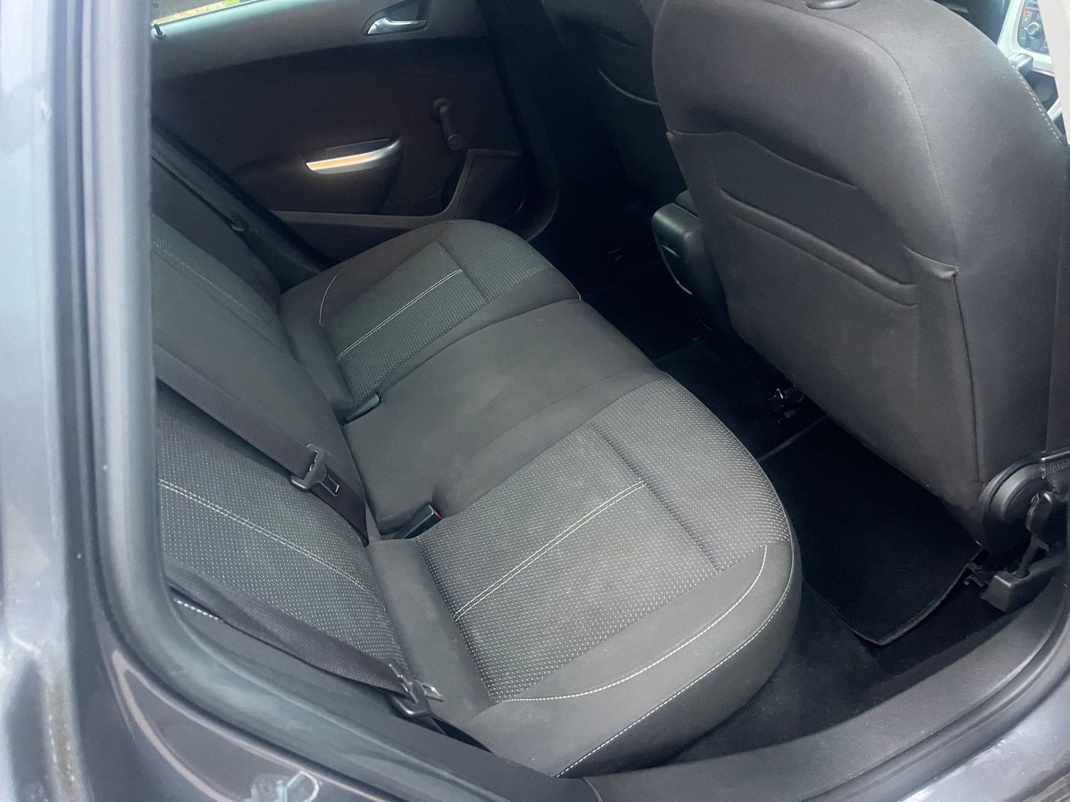 Used Vauxhall Astra 2015 for sale - 77310761: Photo 8