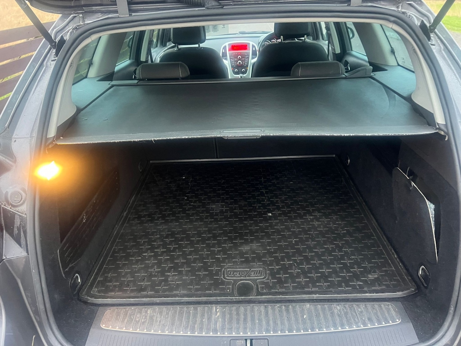 Used Vauxhall Astra 2015 for sale - 77310761: Photo 9