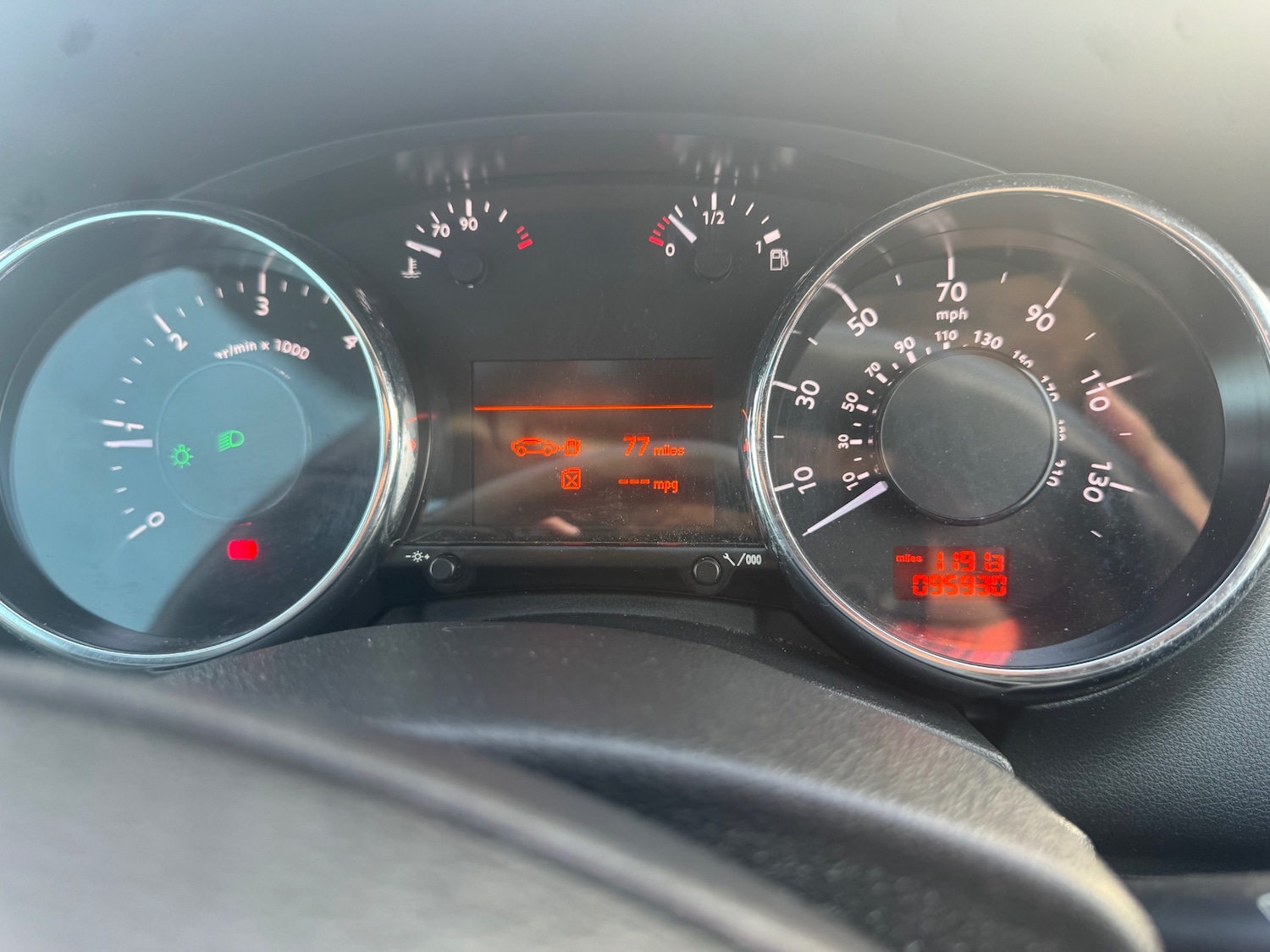 Used Peugeot 3008 2013 for sale - 77179823: Photo 12