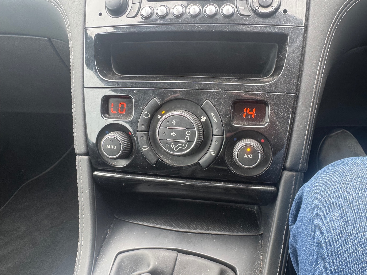 Used Peugeot RCZ 2012 for sale - 78205928: Photo 12