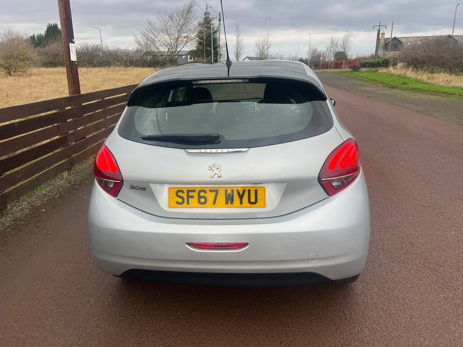 Used Peugeot 208 2017 for sale - 76882849: Photo 6
