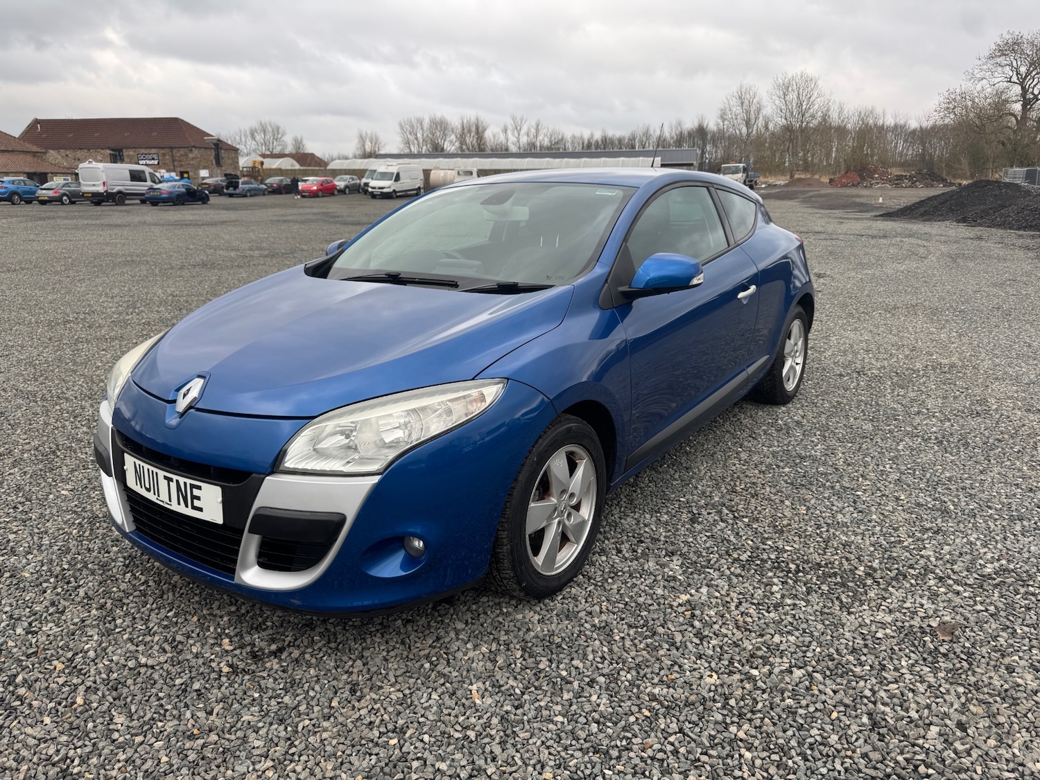 Used Renault Megane 2011 for sale - 77336343: Photo 2