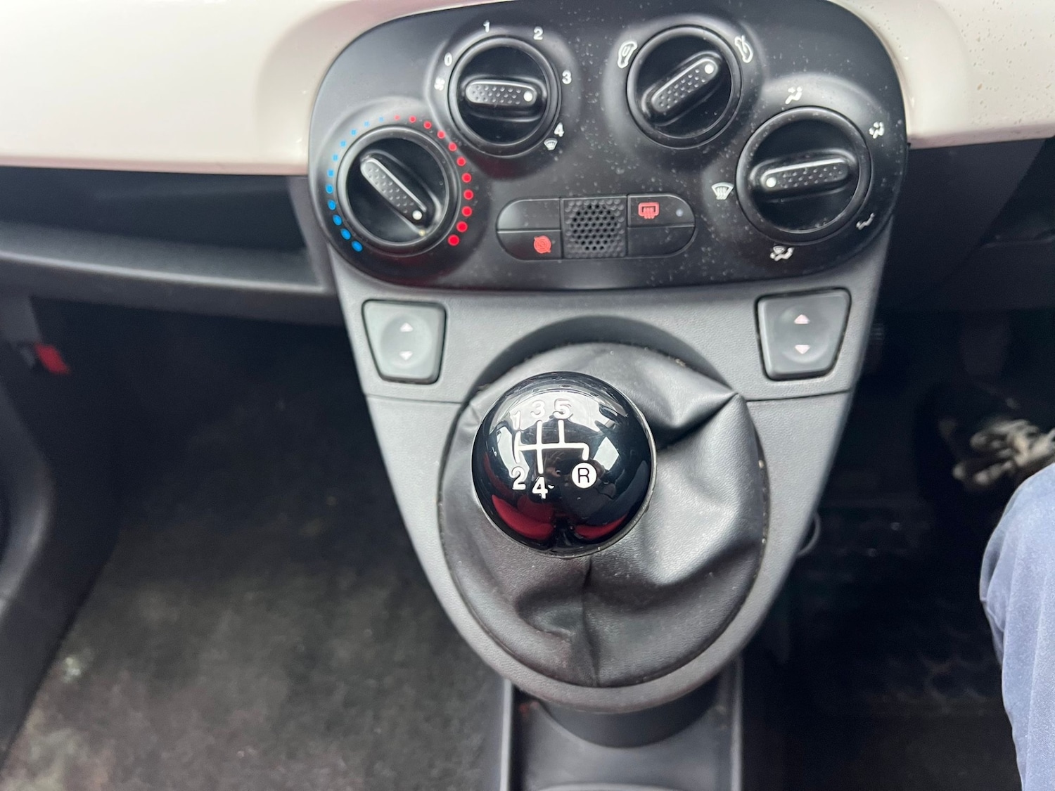 Used Fiat 500 2014 for sale - 77234011: Photo 9