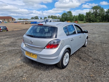 Used Vauxhall Astra 2009 for sale - 75946006: Photo