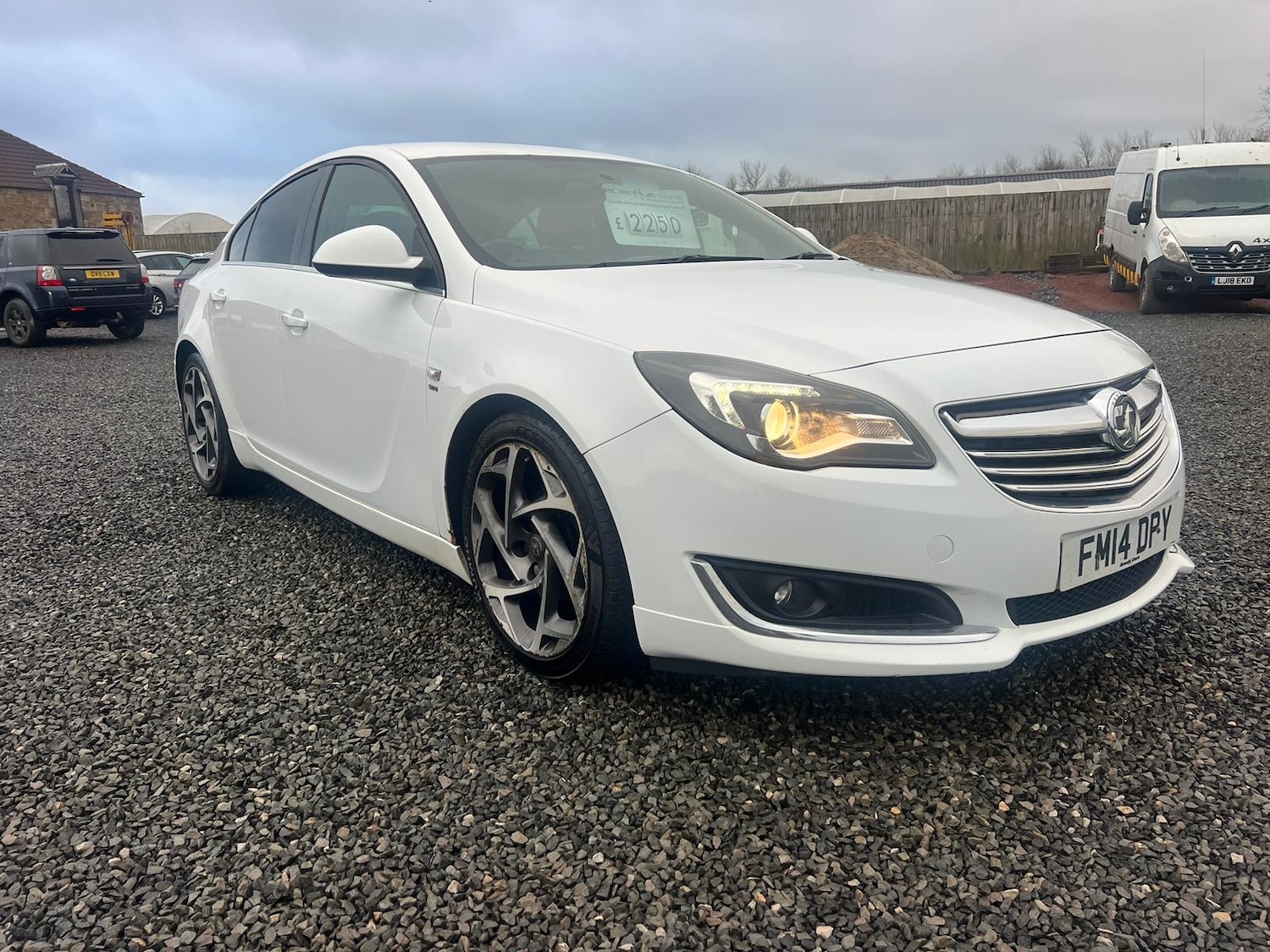Used Vauxhall Insignia 2014 for sale - 77310752: Photo 3