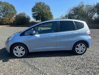 Used Honda Jazz 2010 for sale - 75945968: Photo