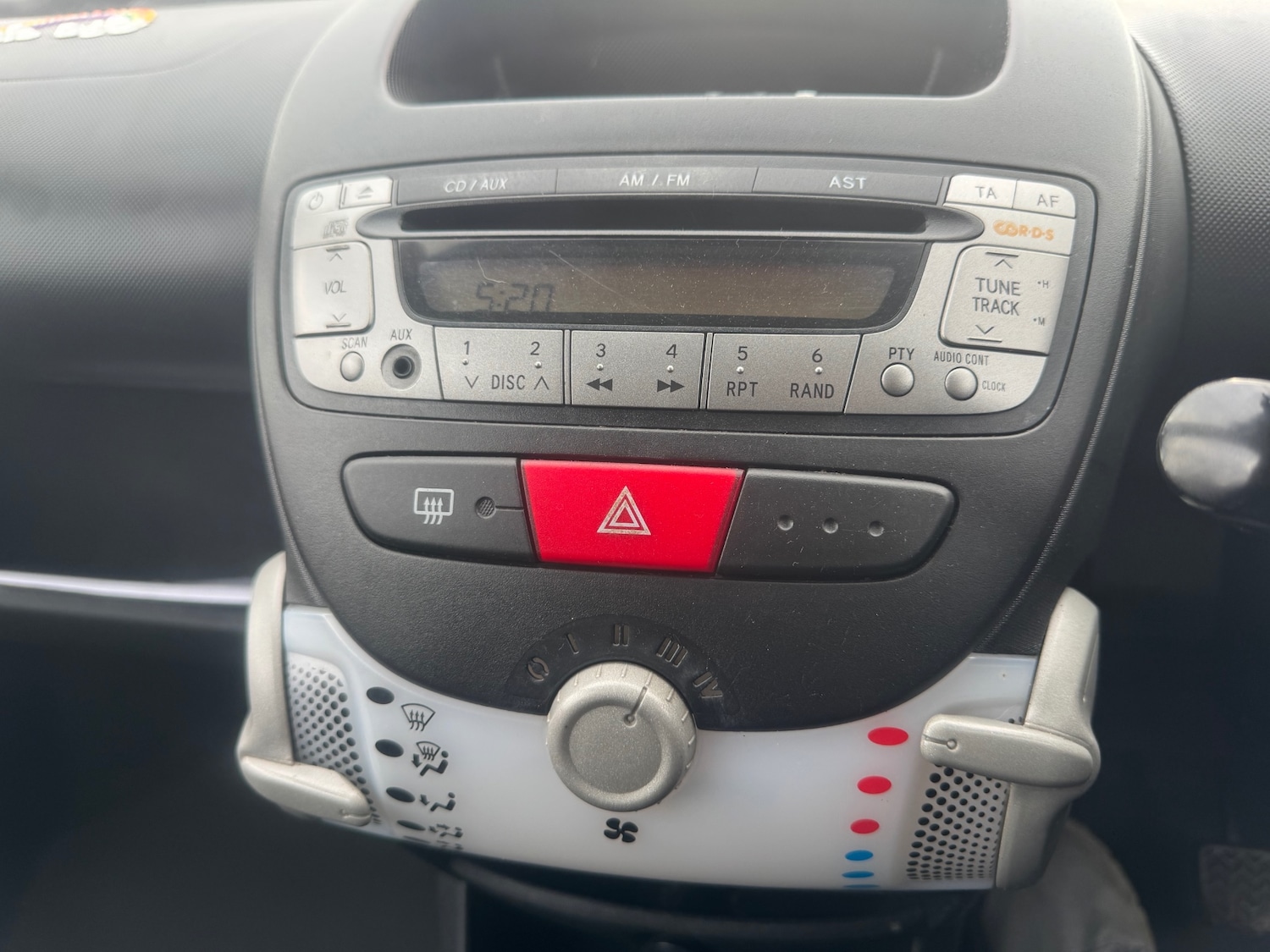 Used Toyota AYGO 2013 for sale - 78206020: Photo 14