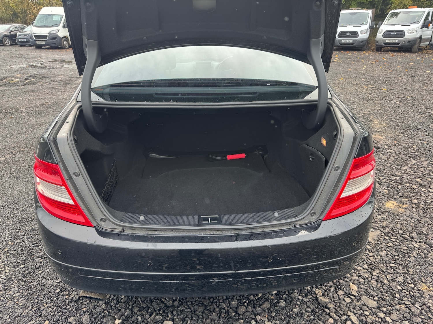 Used Mercedes-Benz C-Class 2011 for sale - 76149762: Photo 8