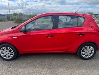 Used Hyundai i20 2010 for sale - 78486907: Photo