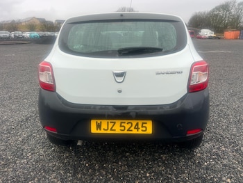 Used Dacia Sandero 2014 for sale - 77921775: Photo