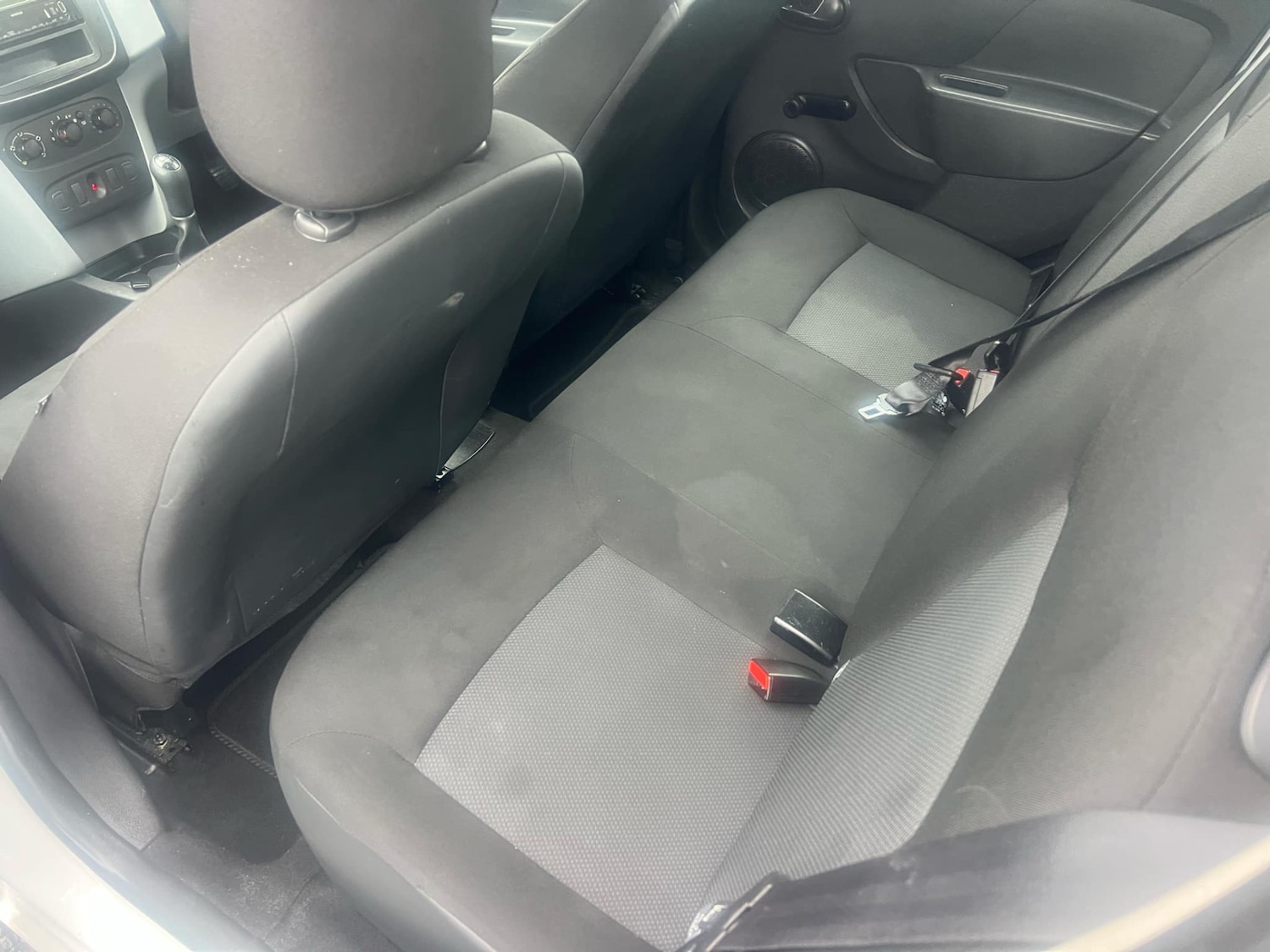 Used Dacia Sandero 2014 for sale - 77921775: Photo 9